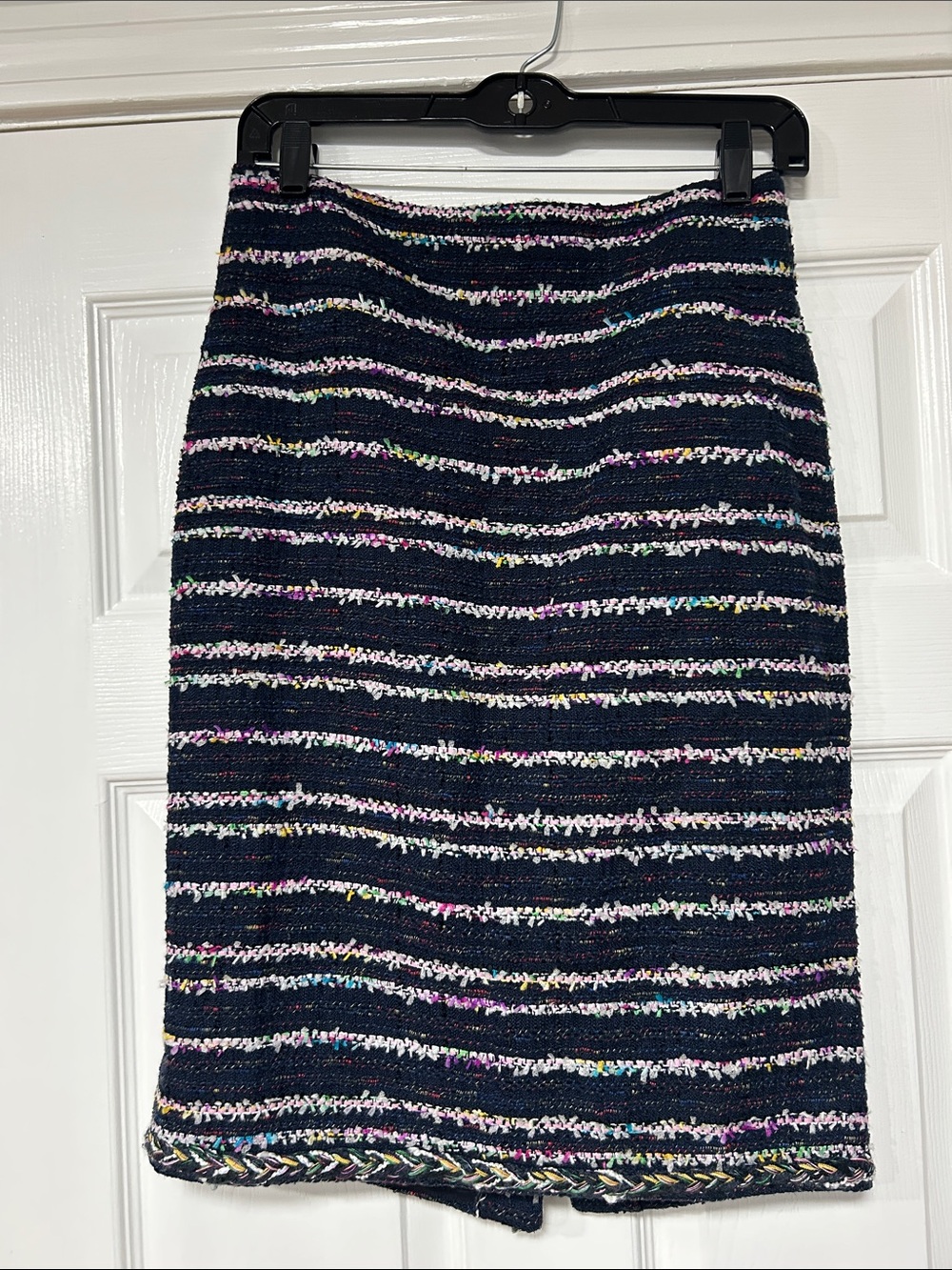 J Crew boucle Classic Navy Tweed Pencil Skirt with Multicolor Accents size 2